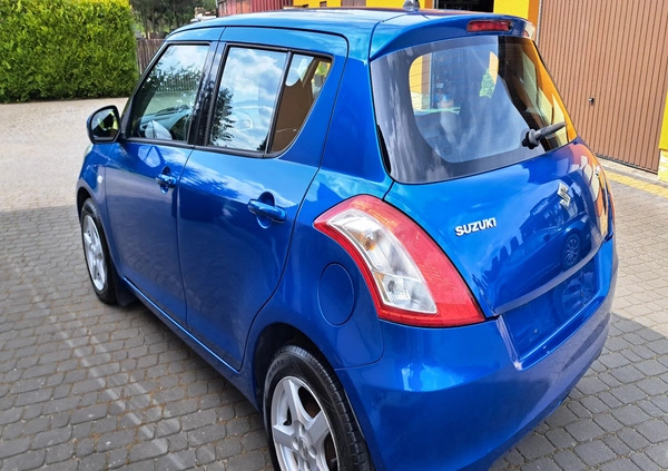 Suzuki Swift cena 18900 przebieg: 143000, rok produkcji 2011 z Pilica małe 79